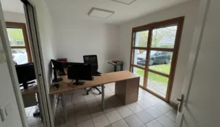  BUREAUX 251 M² CARQUEFOU