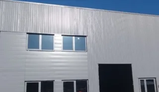  LOCAL D'ACTIVITES MINIAC-MORVAN 300 m²