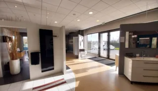  LOCAUX COMMERCIAUX LOCAUX D'ACTIVITÉS 1 217 M² LA BAULE ESCOUBLAC