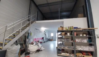  LOCAUX D'ACTIVITÉS 290 M² GUERANDE