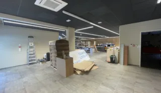  BUREAUX LOCAUX COMMERCIAUX 192 M² VERTOU