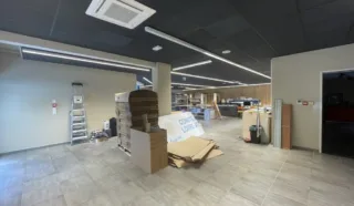  BUREAUX LOCAUX COMMERCIAUX 192 M² VERTOU