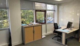  BUREAUX 670 M² NANTES