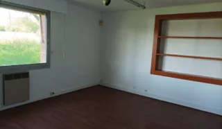  À VEDNRE LOCAUX D'ACTIVITÉS 2 100 M² COUERON