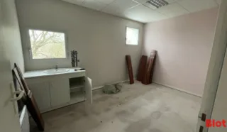  BUREAUX 93 M² SAINT NAZAIRE