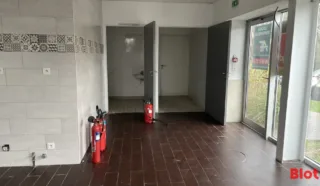  BUREAUX LOCAUX COMMERCIAUX 133 M² SAINT NAZAIRE