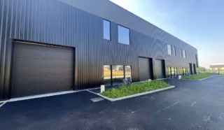  CELLULE D'ACTIVITES BETTON 228 m²