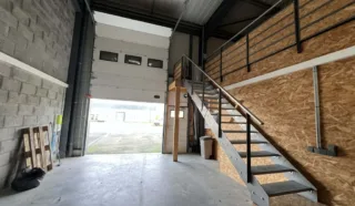  CELLULE D'ACTIVITES PACE 445 m²