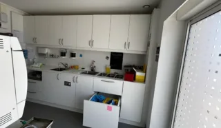  BUREAUX LOCAUX COMMERCIAUX 146 M² SAINT HERBLAIN