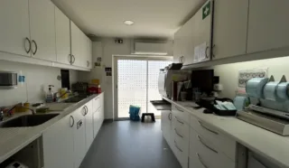  BUREAUX LOCAUX COMMERCIAUX 146 M² SAINT HERBLAIN