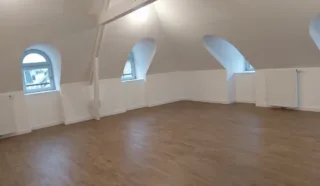  BUREAUX 95 m² QUIMPER