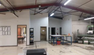  LOCAL D'ACTIVITES 1 010 m² PLEYBEN