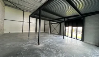  CELLULE D'ACTIVITES BETTON 228 m²