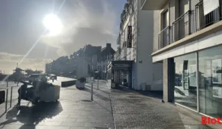  LOCAUX COMMERCIAUX 48 M² LE POULIGUEN