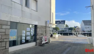  LOCAUX COMMERCIAUX 48 M² LE POULIGUEN