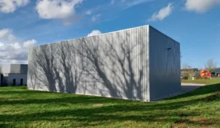  LOCAUX D'ACTIVITÉS GUER 200 m²