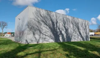  LOCAUX D'ACTIVITÉS GUER 200 m²