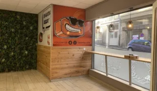  SURFACE COMMERCIALE/BUREAUX VITRINE 200 m² ST BRIEUC