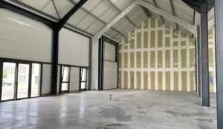  LOCAUX D'ACTIVITÉS 340 M² SAINT MALO