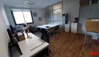  BUREAUX 80 M² NANTES