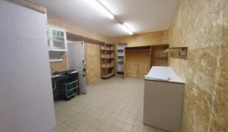  LOCAL COMMERCIAL 80 m² LANGUIDIC
