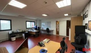  BUREAUX 208 M² GUERANDE