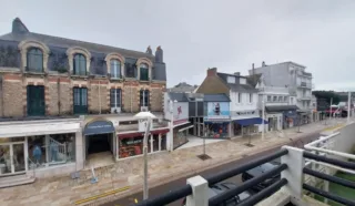  LOCAUX COMMERCIAUX 276 M² LA BAULE ESCOUBLAC