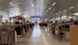  LOCAL COMMERCIAL RENNES ZI DE LORIENT 1 700 m²