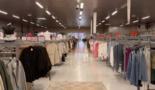  LOCAL COMMERCIAL RENNES ZI DE LORIENT 1 700 m²