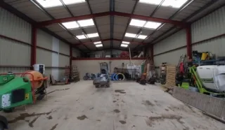  LOCAL D'ACTIVITÉS PLOUGOUMELEN 285 m²