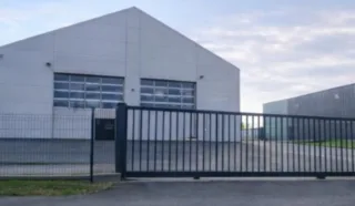  LOCAL D'ACTIVITES LA GOUESNIERE 440 m²