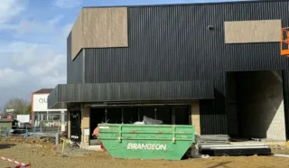  CELLULE NEUVE 200 M² LA MEZIERE