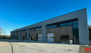  CELLULES D'ACTIVITÉS 259 m² TREILLIÈRES