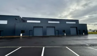  1 CELLULE D'ACTIVITÉS 250 m² LA BOUEXIERE