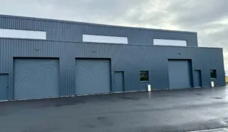  1 CELLULE D'ACTIVITÉS 250 m² LA BOUEXIERE