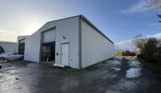  LOCAUX D'ACTIVITÉS 361 M² LE PALLET