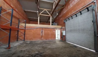  LOCAUX D'ACTIVITÉS 253 M² GUERANDE