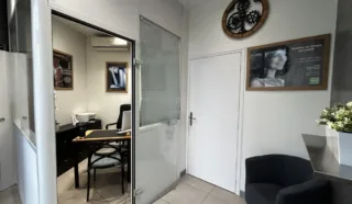  LOCAUX COMMERCIAUX 32 M² REZE