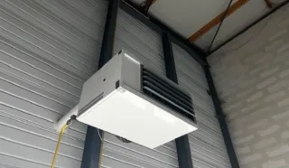  LOCAUX COMMERCIAUX et d'ACTIVITÉS 304 m² TREGUEUX