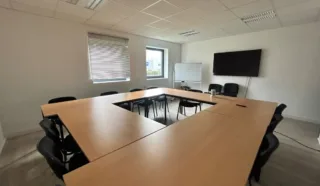  LOCAL D'ACTIVITES LA-CHAPELLE-DES-FOUGERETZ 465 m²