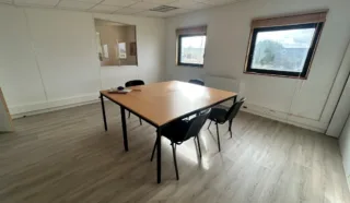  LOCAL D'ACTIVITES LA-CHAPELLE-DES-FOUGERETZ 465 m²