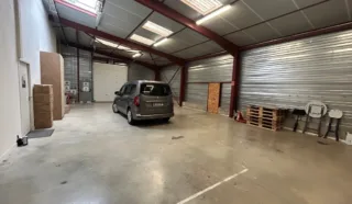  LOCAL D'ACTIVITES LA-CHAPELLE-DES-FOUGERETZ 465 m²