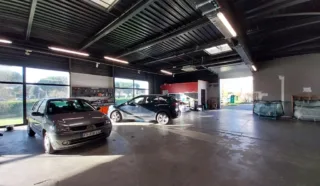  LOCAUX COMMERCIAUX 464 M² TRIGNAC