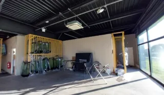  LOCAUX COMMERCIAUX 464 M² TRIGNAC