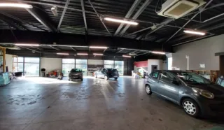  LOCAUX COMMERCIAUX 464 M² TRIGNAC