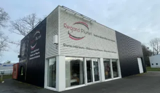  LOCAUX COMMERCIAUX 130 m² LANVOLLON