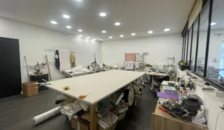  LOCAUX COMMERCIAUX 130 m² LANVOLLON