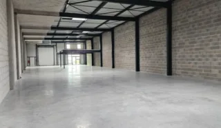  LOCAL COMMERCIAL 600 m² env PORNIC