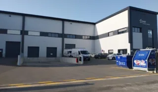  LOCAUX D'ACTIVITÉS 700 M² SAINT AIGNAN GRANDLIEU