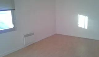  BUREAUX 60 m² CAUDAN